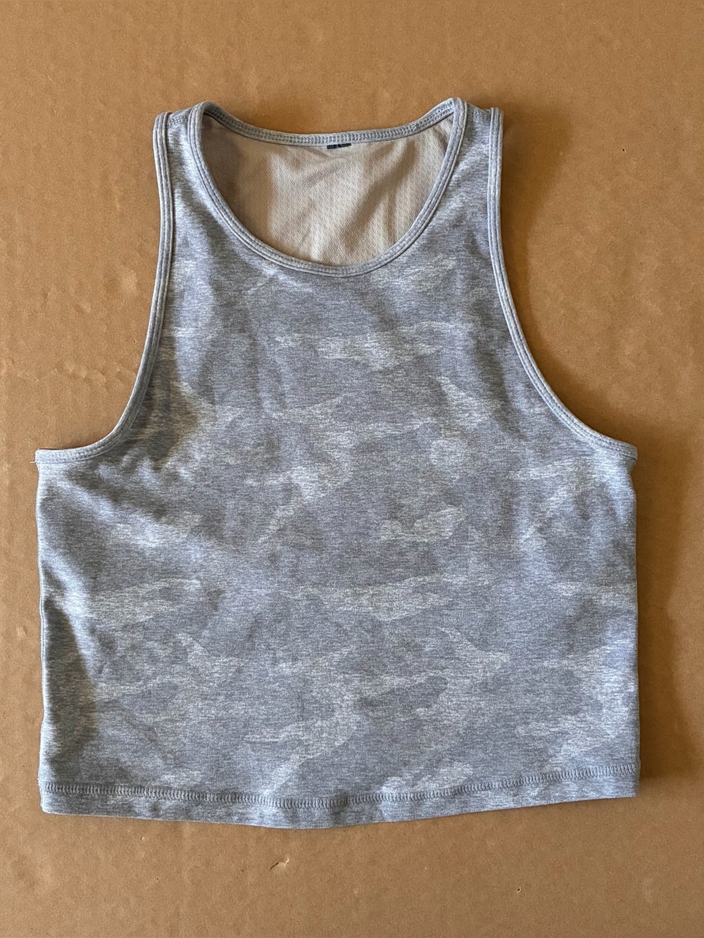 Vuori Elevation Plyo Tank Top Womens Small Gray Heather Camo VW1004 Activewear